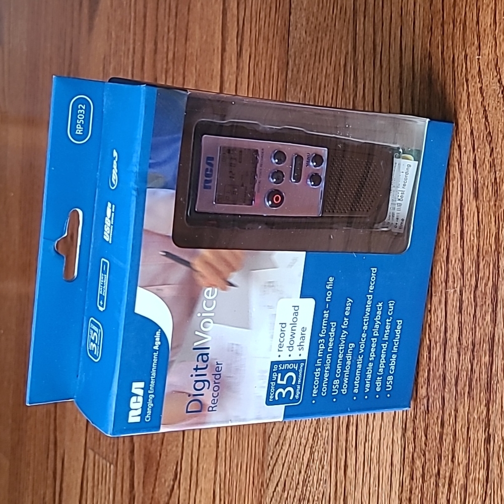 RCA Digital Voice Recorder - NEW